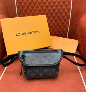 루이비통 펄스 웨어러블 월릿 M12806