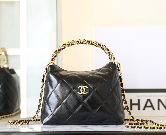 샤넬 24B 체인달린 미니백