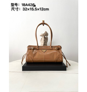 프라다 미디엄 가죽 핸드백 1BA426