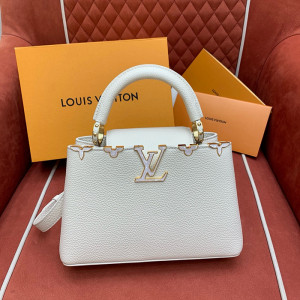 루이비통 카퓌신 BB M23331