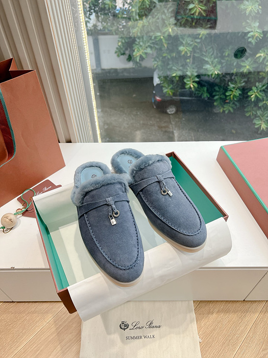 로로피아나 썸머워크 뮬 퍼 블로퍼 은장