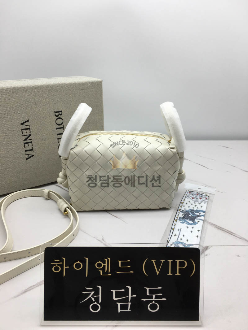 보테가베네타 탑 핸들 루프 백 796615