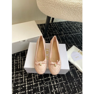 디올 까나쥬 펌프스