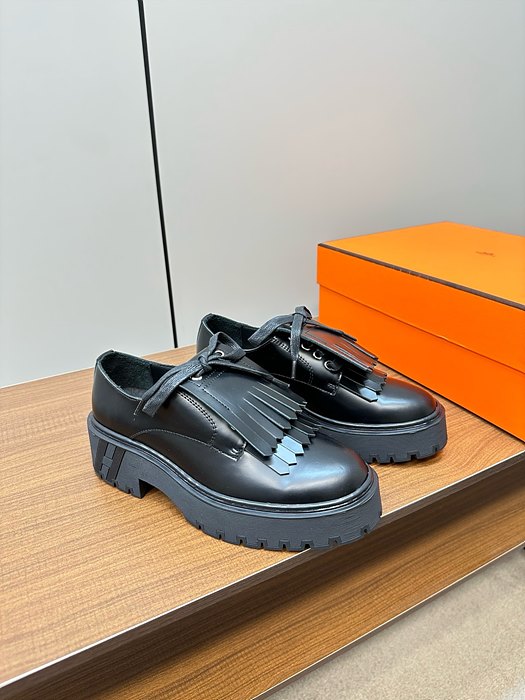 에르메스 프린지 로퍼