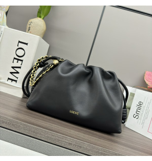 로에베 미디엄 플라멩고 펄스 (램스킨)