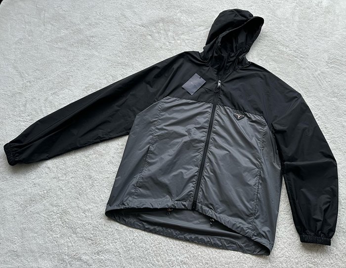 프라다 투톤 패치워크 바람막이 (남성용)