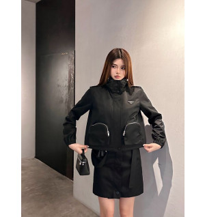 프라다 트라이앵글 로고 후드자켓