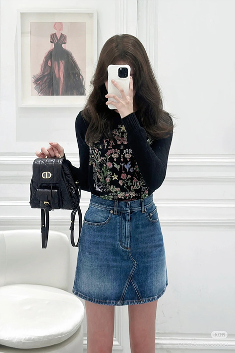 디올 아무르 스웨터