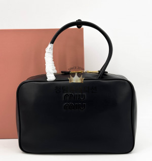 미우미우 가죽 보 백 라지