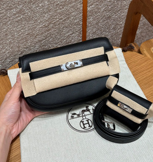 에르메스 켈리 무브 (컬러 누아)