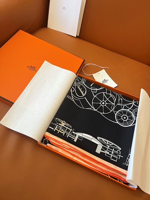 에르메스 실크 스카프