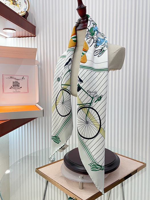 에르메스 실크 스카프