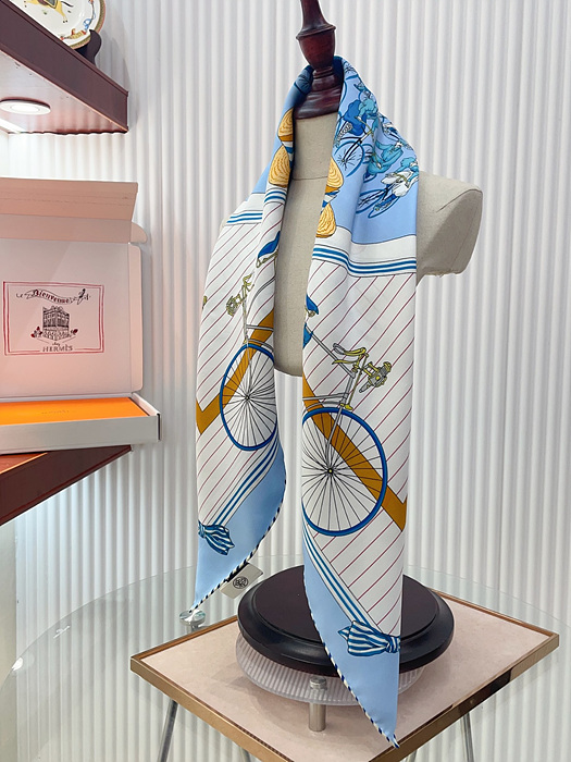 에르메스 실크 스카프