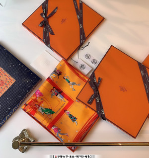 에르메스 실크 스카프