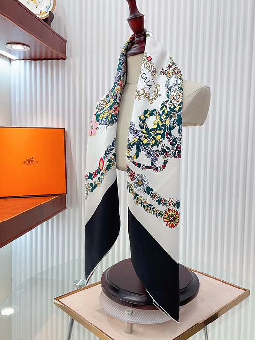 에르메스 실크 스카프