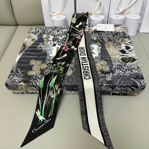 디올 실크 미차