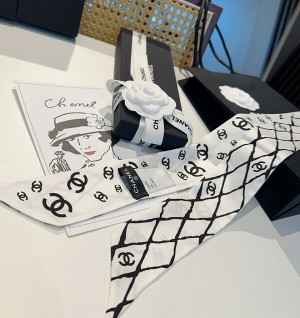 샤넬 실크 트윌리