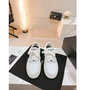 샤넬 23SS 퀼팅 스니커즈