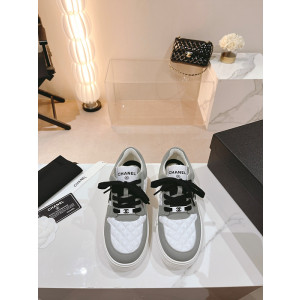샤넬 23SS 퀼팅 스니커즈