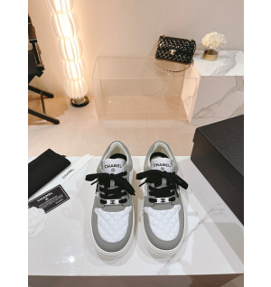 샤넬 23SS 퀼팅 스니커즈