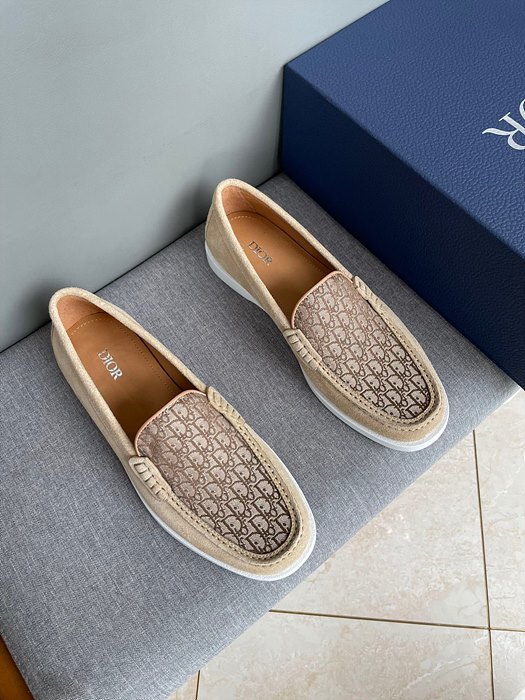 디올 스웨이드 오블리크 로퍼 (남성용)