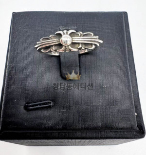 크롬하츠 베이비 플로럴 링