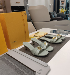 펜디 폴드 플랫 , 힐