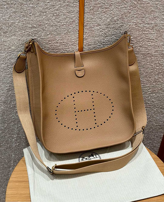 에르메스 에블린 29 올수공 (컬러 차이 금장)