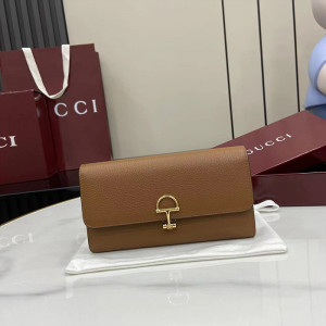 구찌 GG 소프트빗 장지갑 828147 (컬러 브라운)