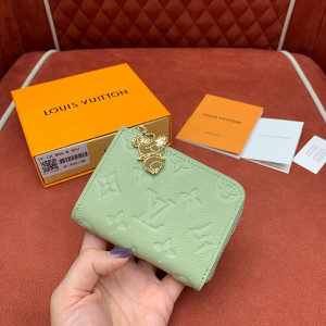 루이비통 x 무라카미 노아 컴팩트 지갑 M13801