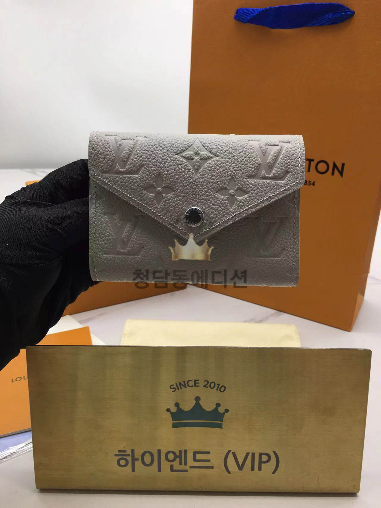 루이비통 빅토린 월릿 M13466