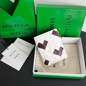 보테가 베네타 스몰 인트레치아토 폴더형 지갑 749940