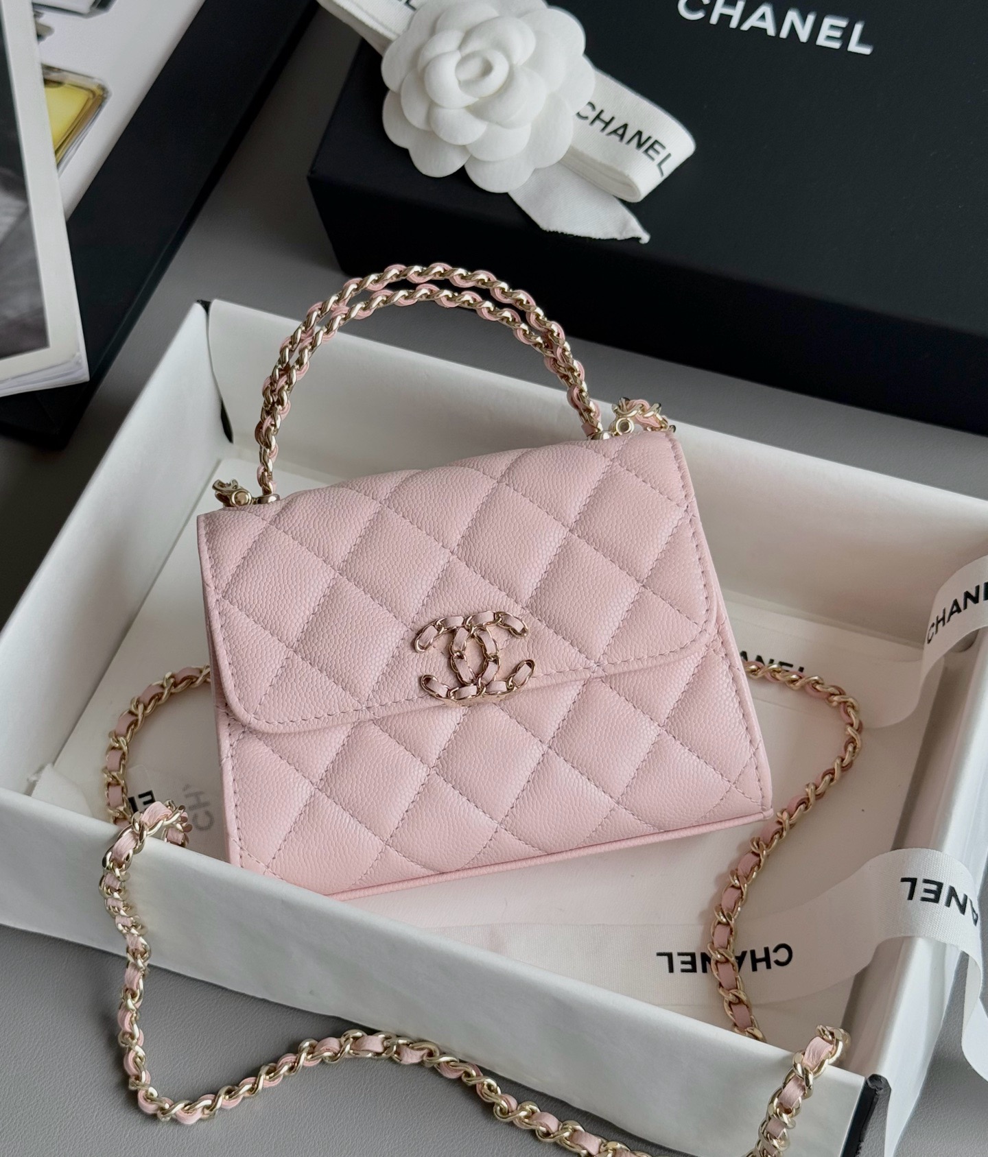 샤넬 25S 크로스 핸들 켈리 체인 백 AP3237 (2size)