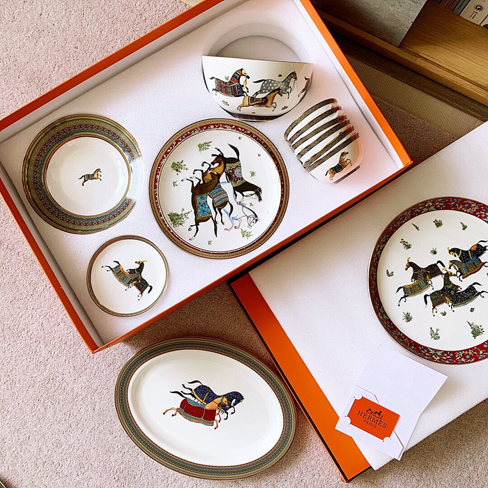 에르메스 Cheval d'orient 28피스 식기 세트