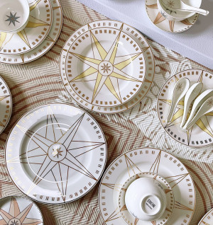 디올 Rose des Vents lucky star 시리즈 41피스 식기 세트