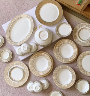디올 까나쥬 몽테인 33피스 식기 세트