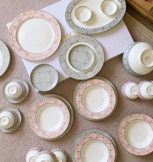 디올 까나쥬 몽테인 34피스 식기 세트