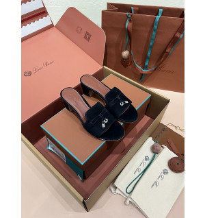 로로피아나 썸머 참스 샌들