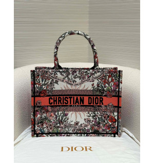 디올 북토트백 미디움