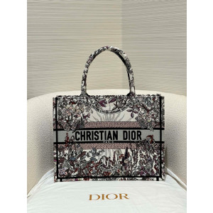 디올 북토트백 미디움