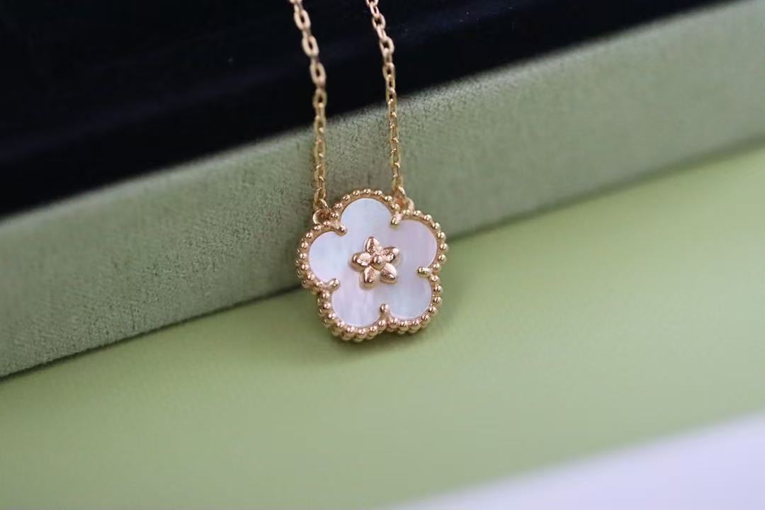 반클리프 럭키 스프링 목걸이 (줄컬러 로즈골드)