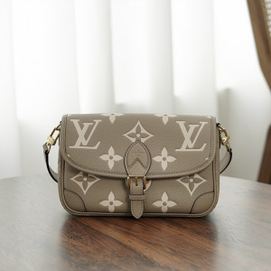 루이비통 다이앤 M46583 (upgrade ver.)