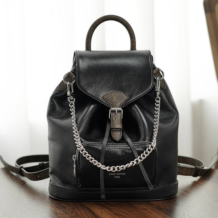 루이비통 몽수리 백팩 PM M12587 (upgrade ver.)