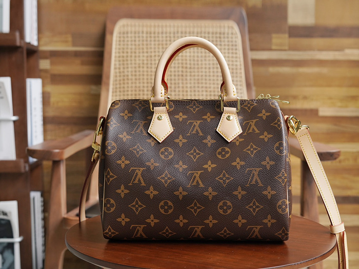 루이비통 스피디 반둘리에 25 M41113 (upgrade ver.)