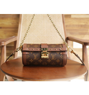 루이비통 모노그램 빠삐용 트렁크 M57835