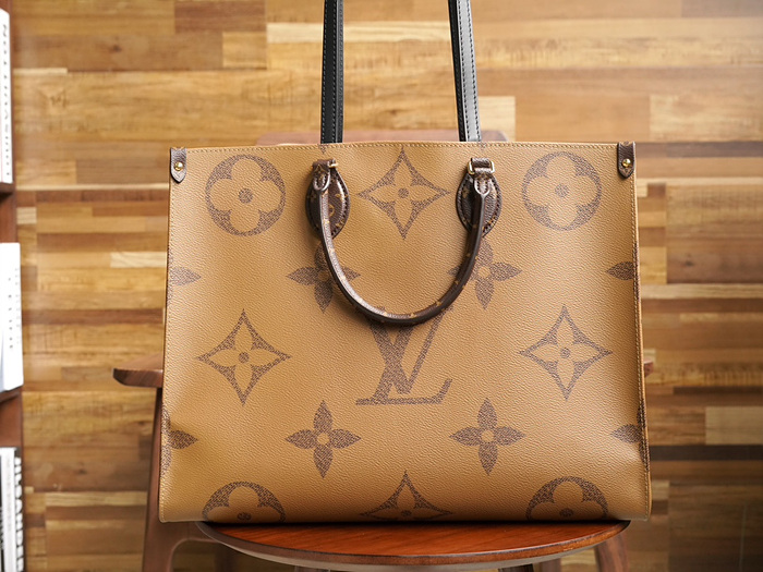 루이비통 온더고 GM M45320 (upgrade ver.)