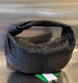 보테가베네타 조디백 라지 (컬러 블랙 금장)