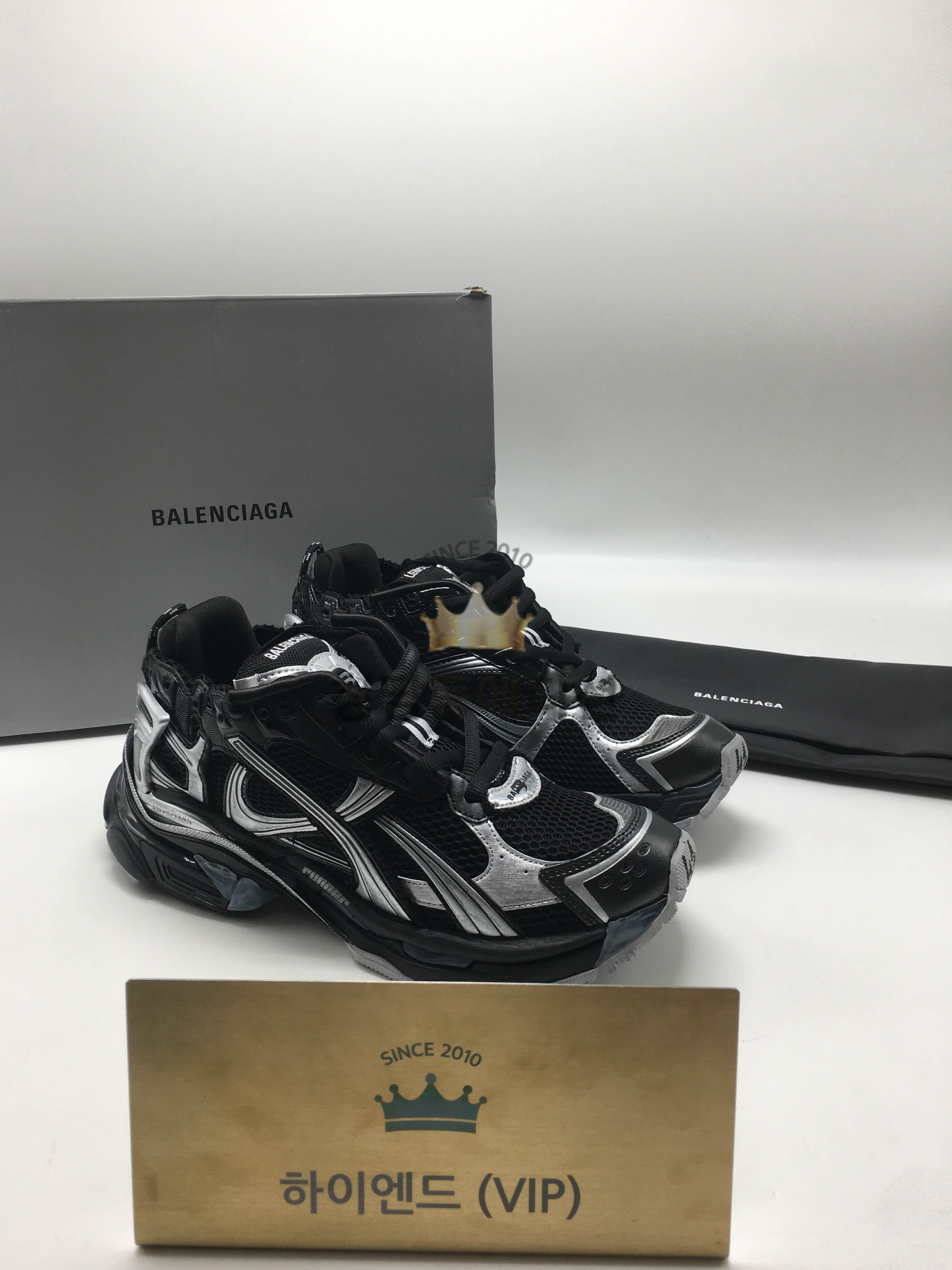 발렌시아가 러너 스니커즈 (남성용)