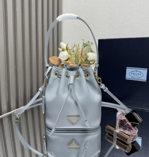 프라다 버킷백 가죽 미니백