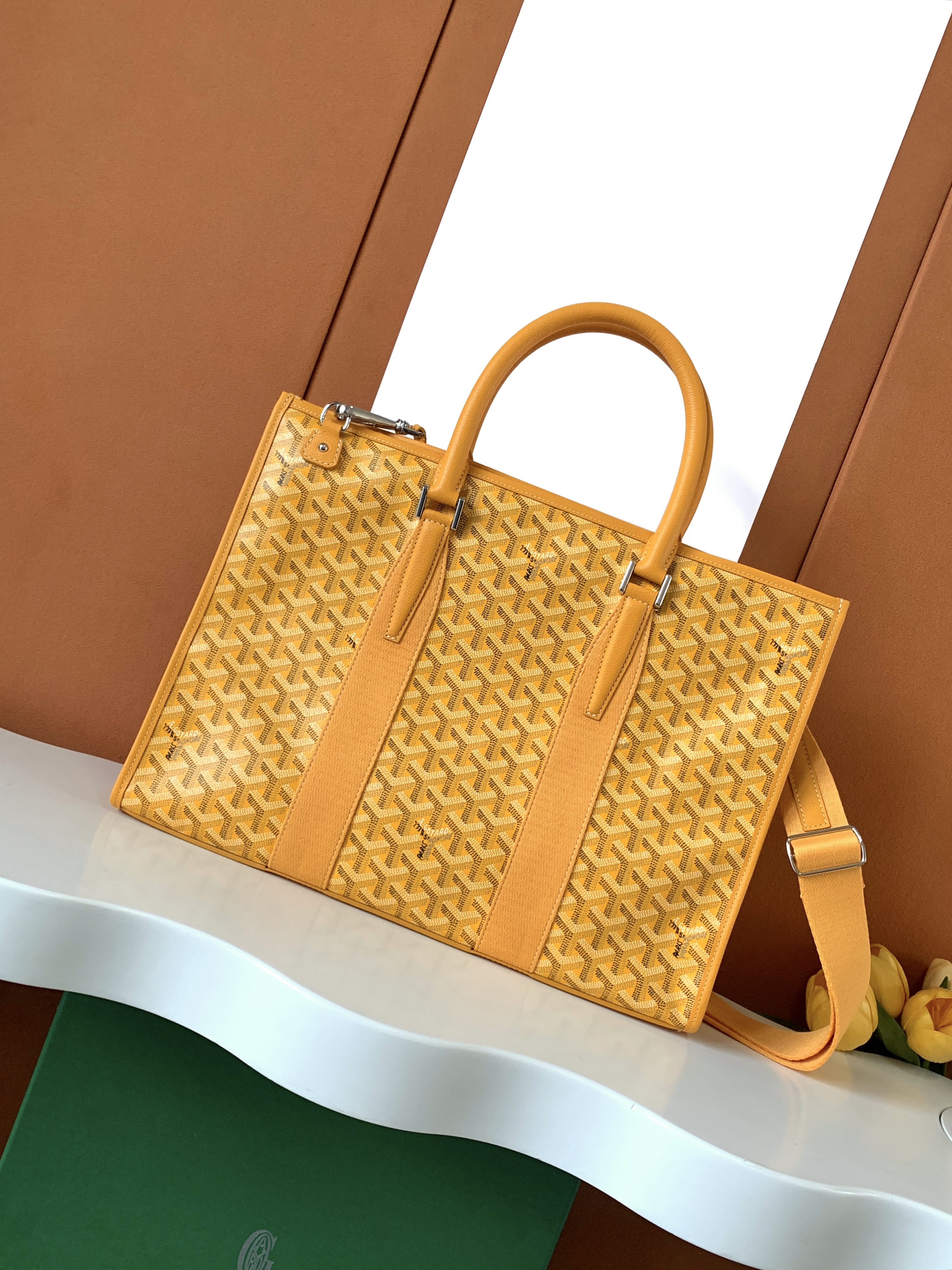 고야드 모르방 도큐멘트 케이스 서류가방 (컬러 옐로우)